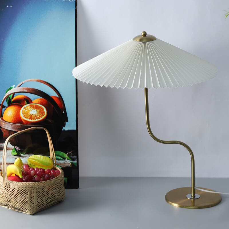 Retro Pleated Table Lamp