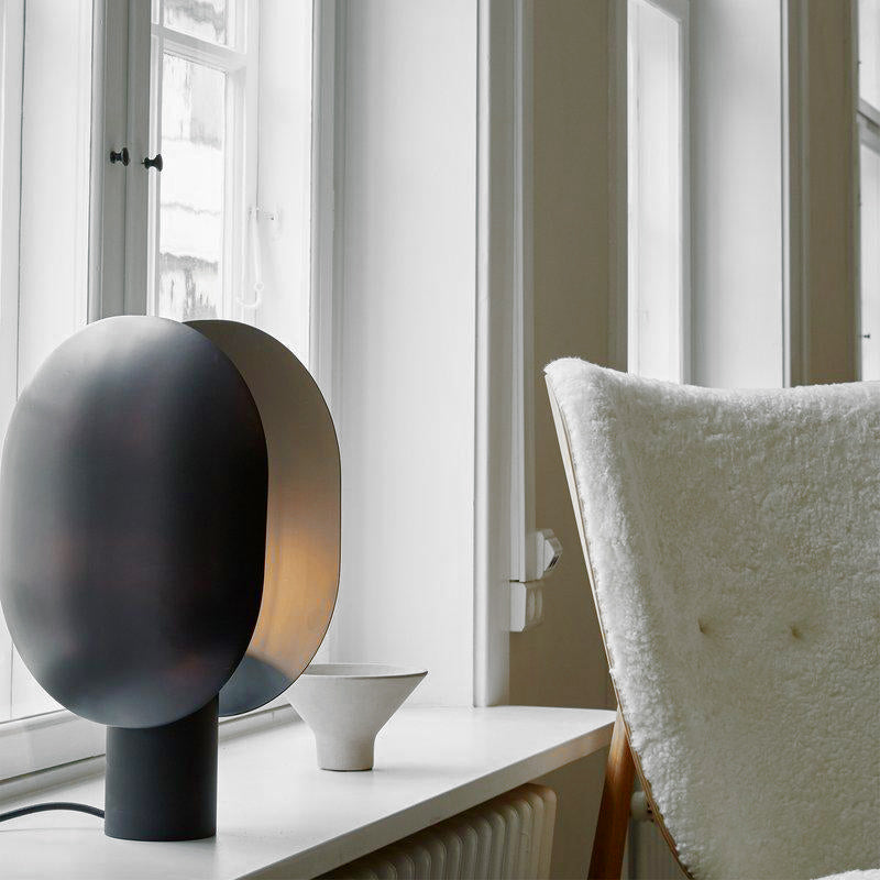 Clam Table Lamp