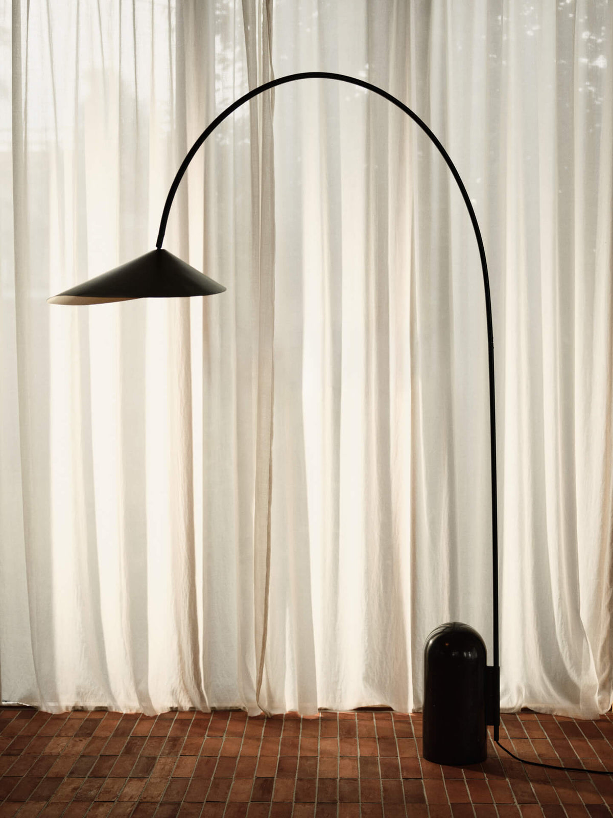 Arum Arched Floor Lamp