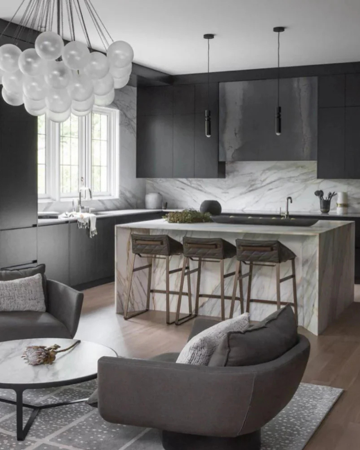 Lueur Pendant Light