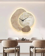 Lune Aura Clock