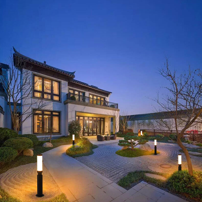 Lipstick LED Outdoor Floor Lamp