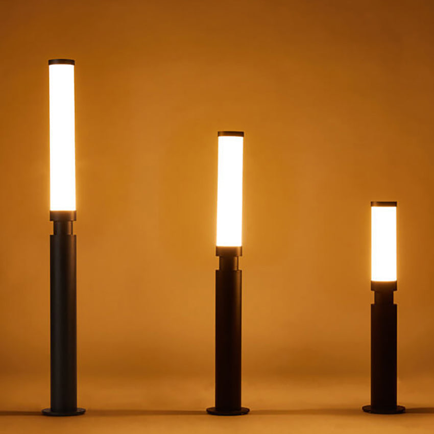 Lipstick LED Outdoor Floor Lamp