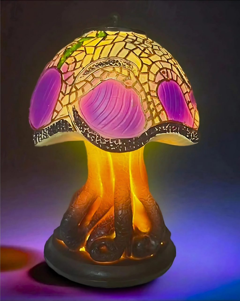 Mushroom Stained-Glass Table Lamp