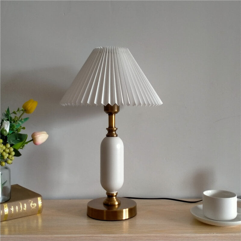 Retro Pleated Column Table Lamp