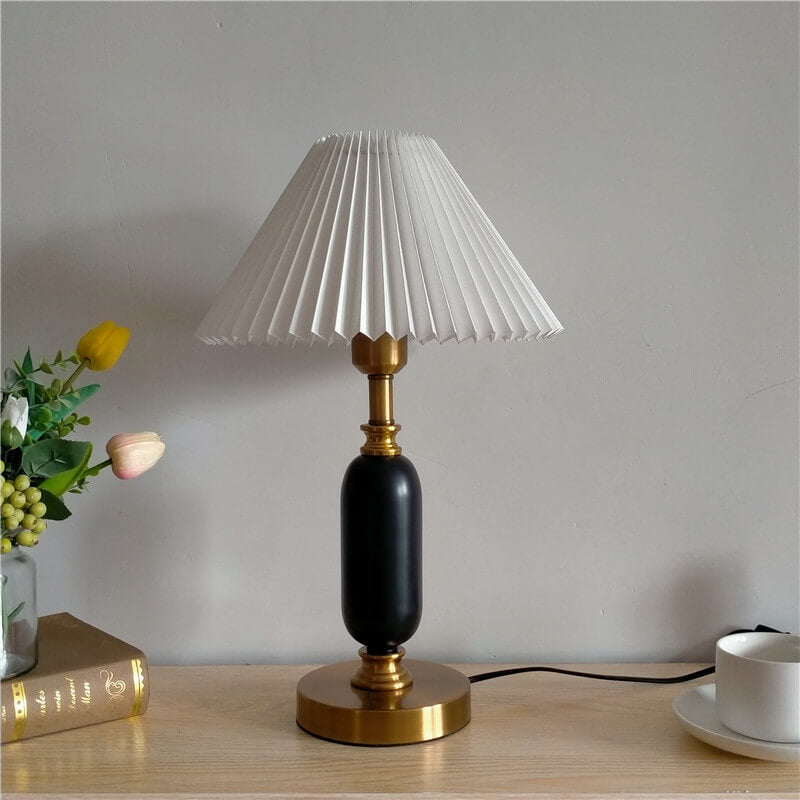 Retro Pleated Column Table Lamp