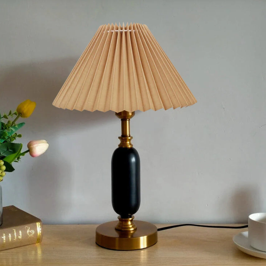 Retro Pleated Column Table Lamp