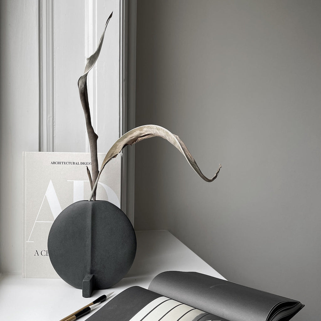 Guggenheim Sculptural Vase