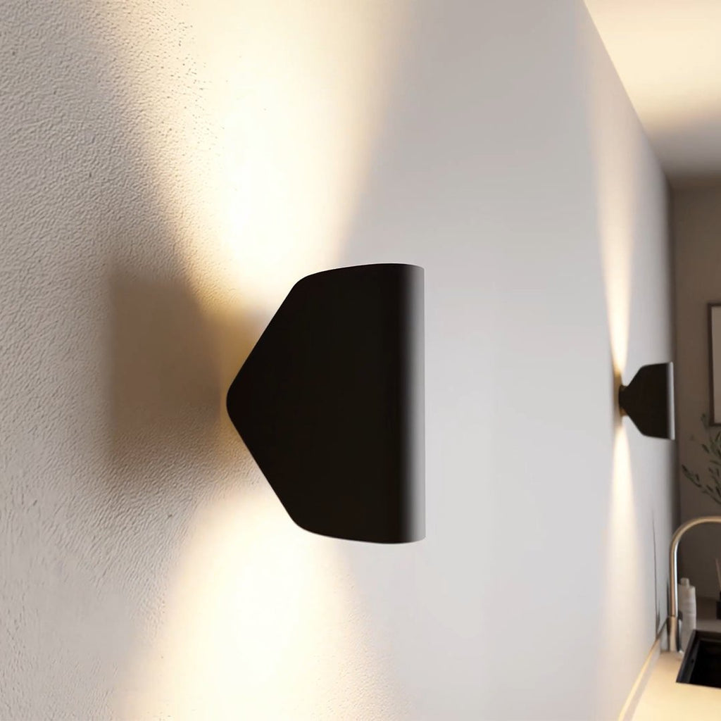 Polaris Outdoor LED Wall Light – Weatherproof Aluminium Design for Modern Exteriors