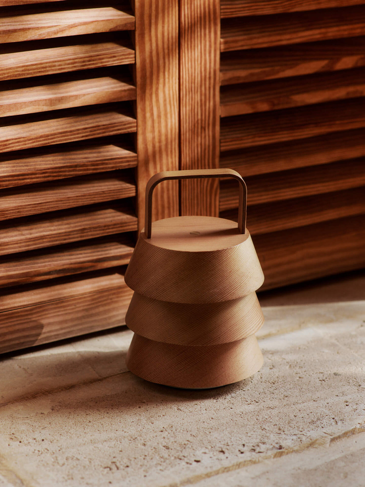 Luver Portable Wood Lamp