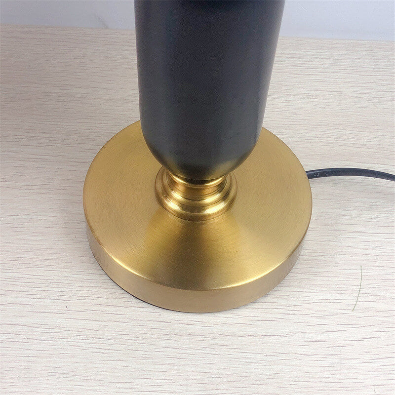 Retro Pleated Column Table Lamp