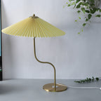 Retro Pleated Table Lamp