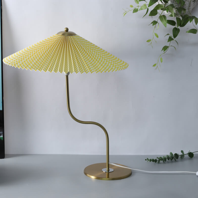 Retro Pleated Table Lamp