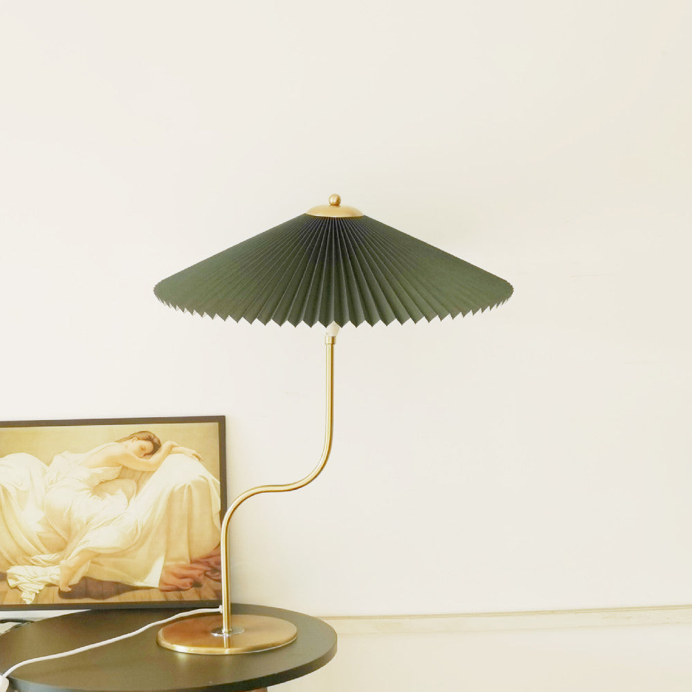 Retro Pleated Table Lamp