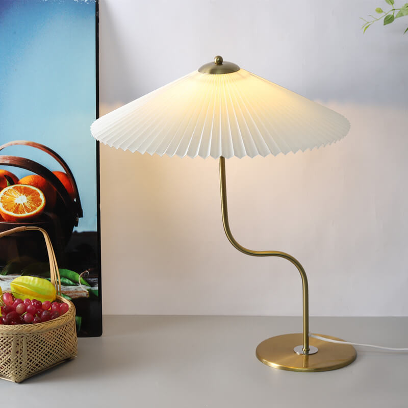 Retro Pleated Table Lamp
