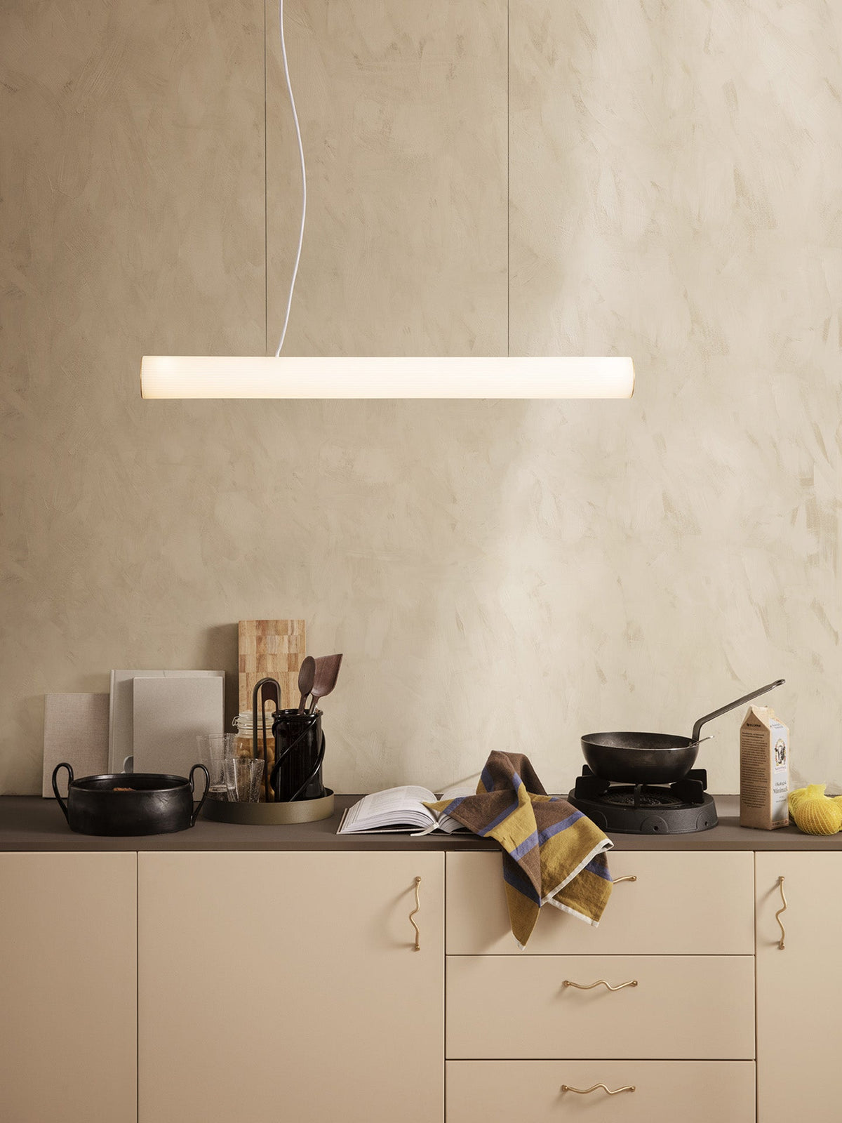 Vuelta Sculptural Pendant Light