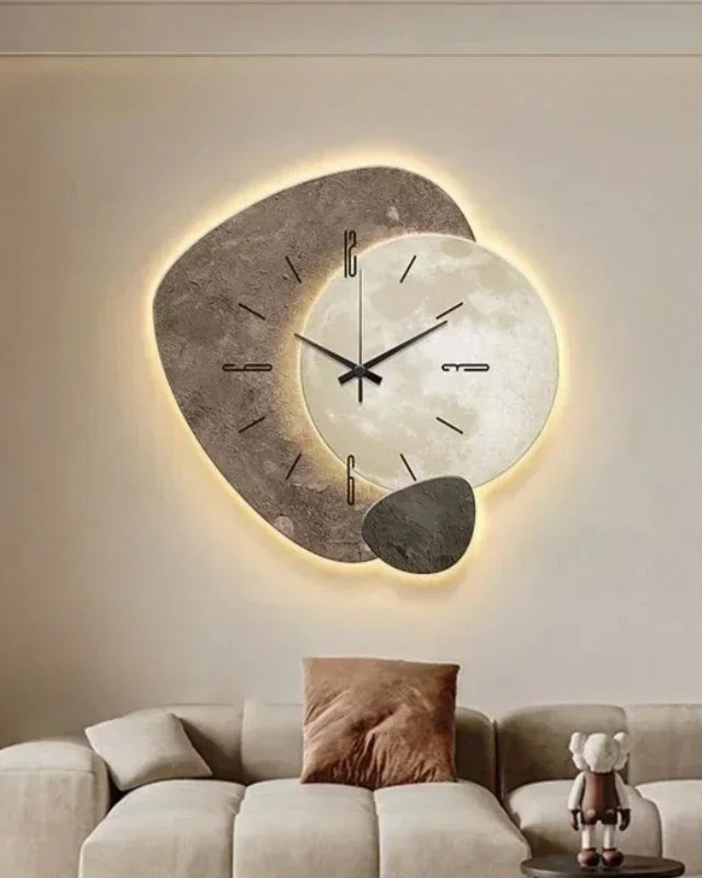 Lune Aura Clock