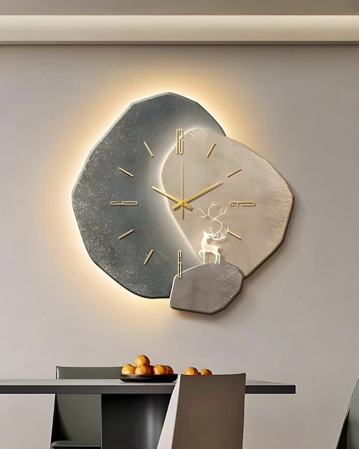 Lune Aura Clock