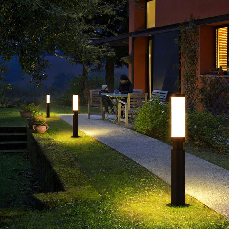 Lipstick LED Outdoor Floor Lamp