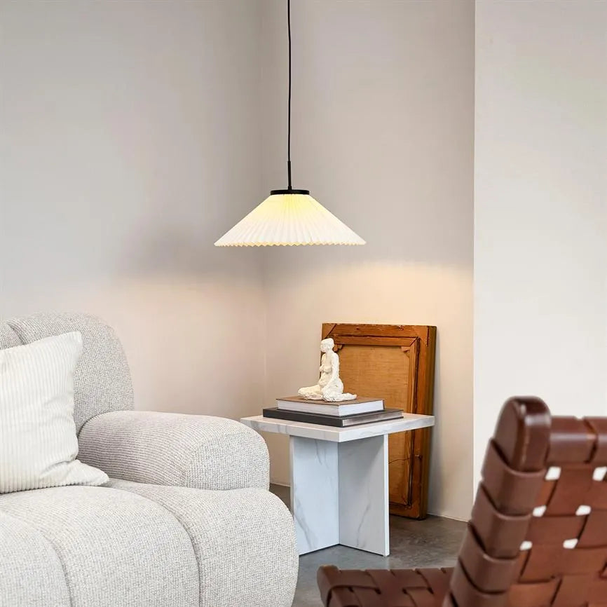 Plissé Pendant Light