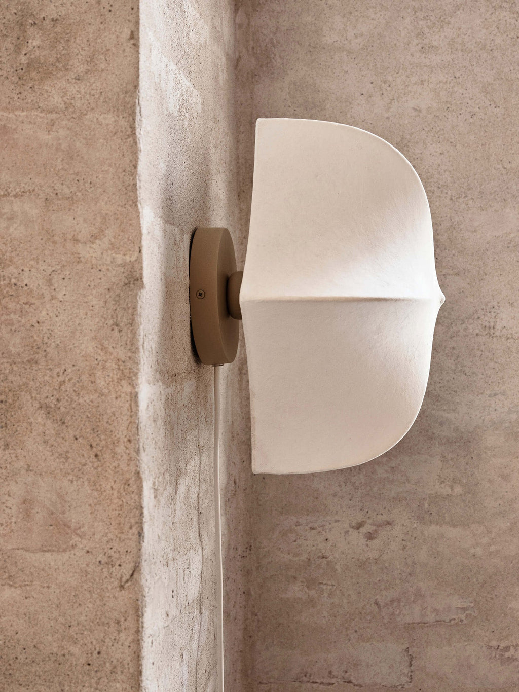 Poem Sculptural Wall Lamp