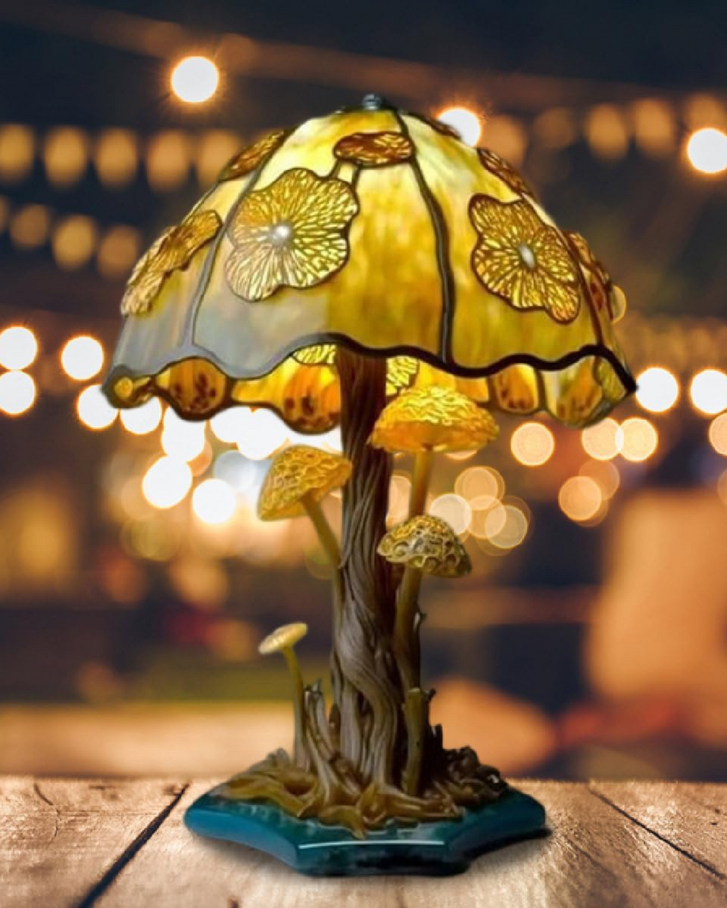 Mushroom Stained-Glass Table Lamp