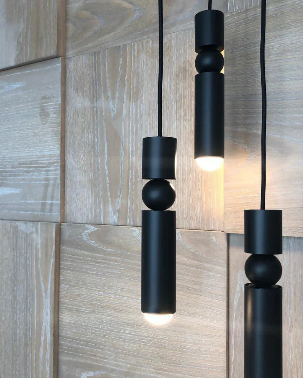 Lueur Pendant Light