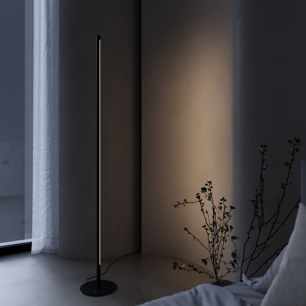 Selene Dimmable LED Floor Lamp – Elegant Aluminium Design with Adjustable Brightness