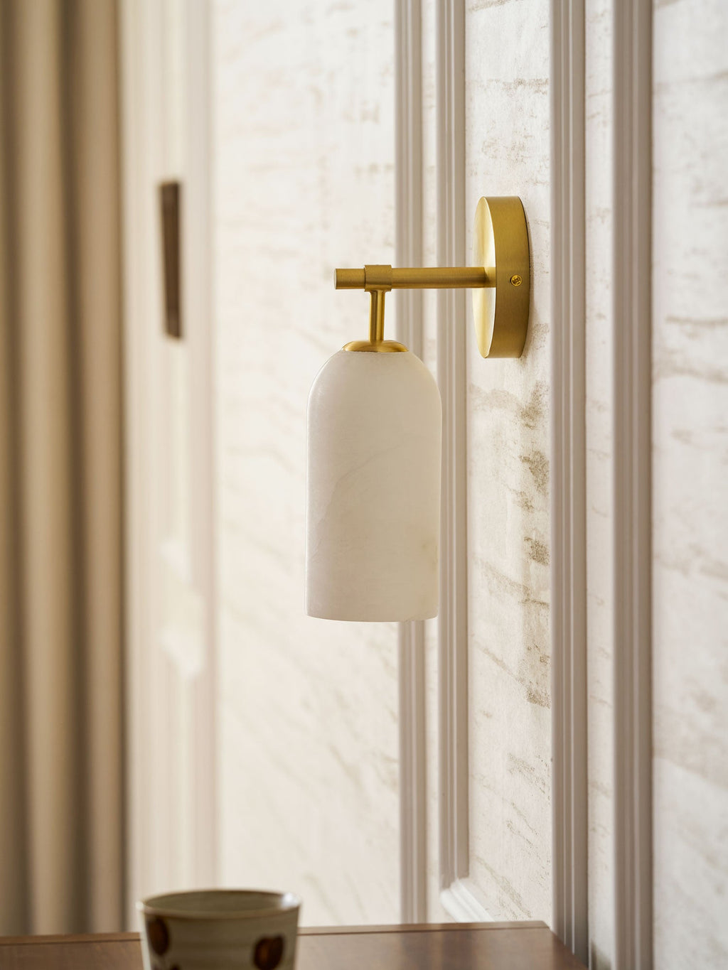 Alabaster Pillar Wall Sconce
