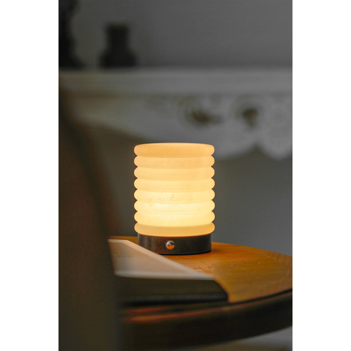 Snowflake Alabaster Table Lamp