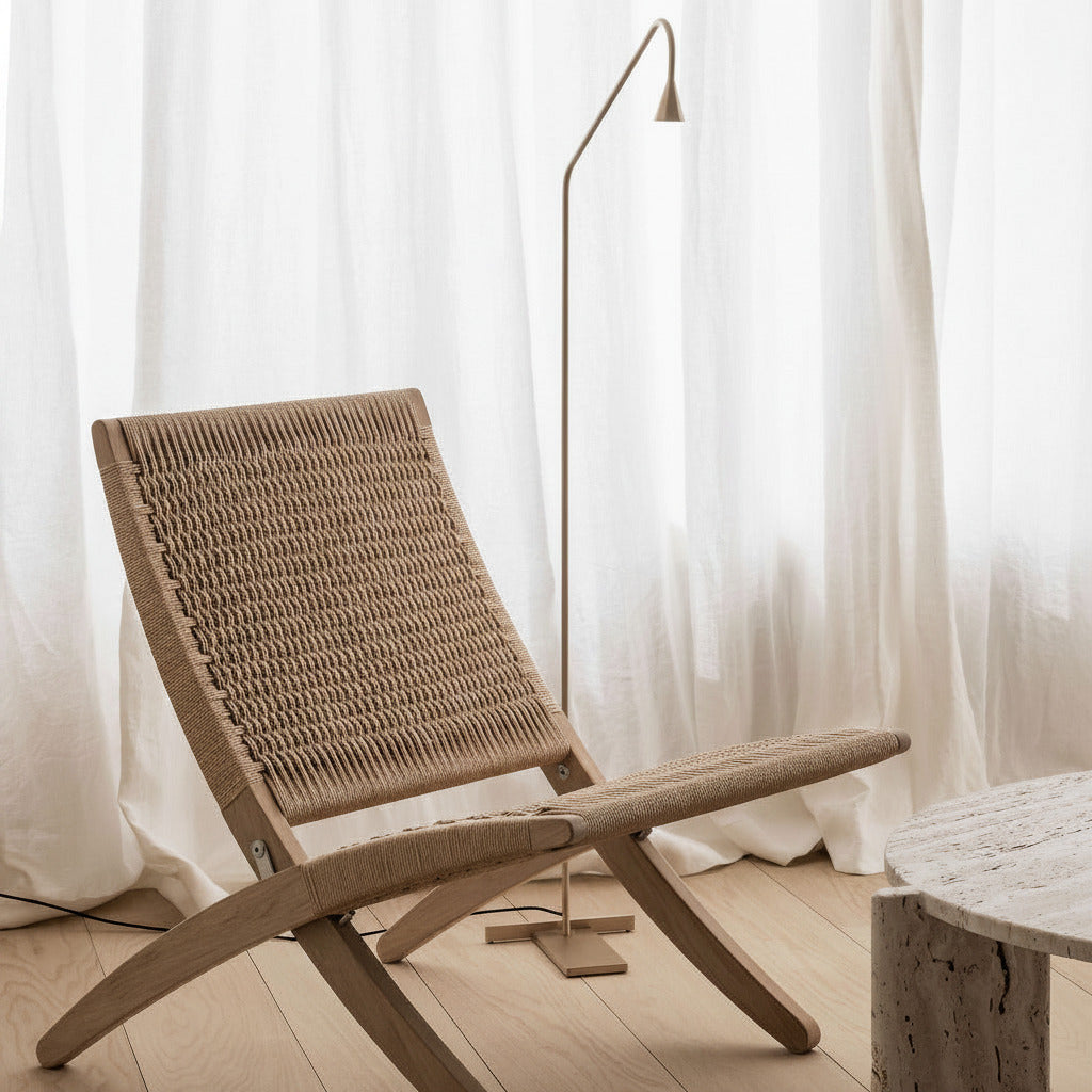 Austere Floor Lamp