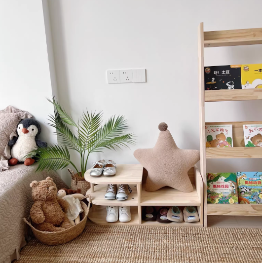 Japanese Pine Wood Shoe Rack