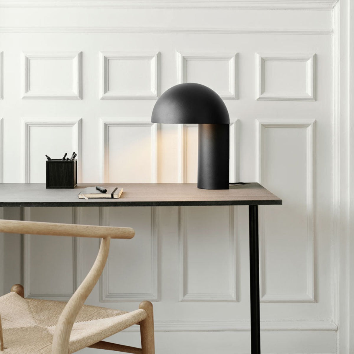 Leery Table Lamp