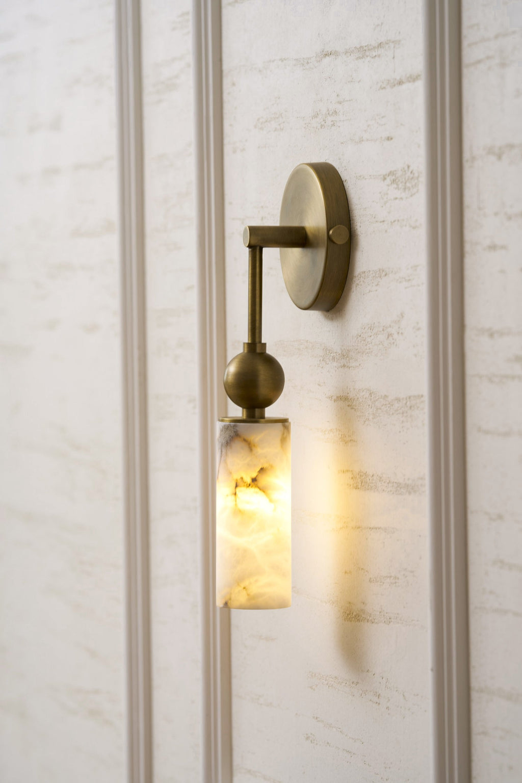 Harlin Sculptural Wall Lamp