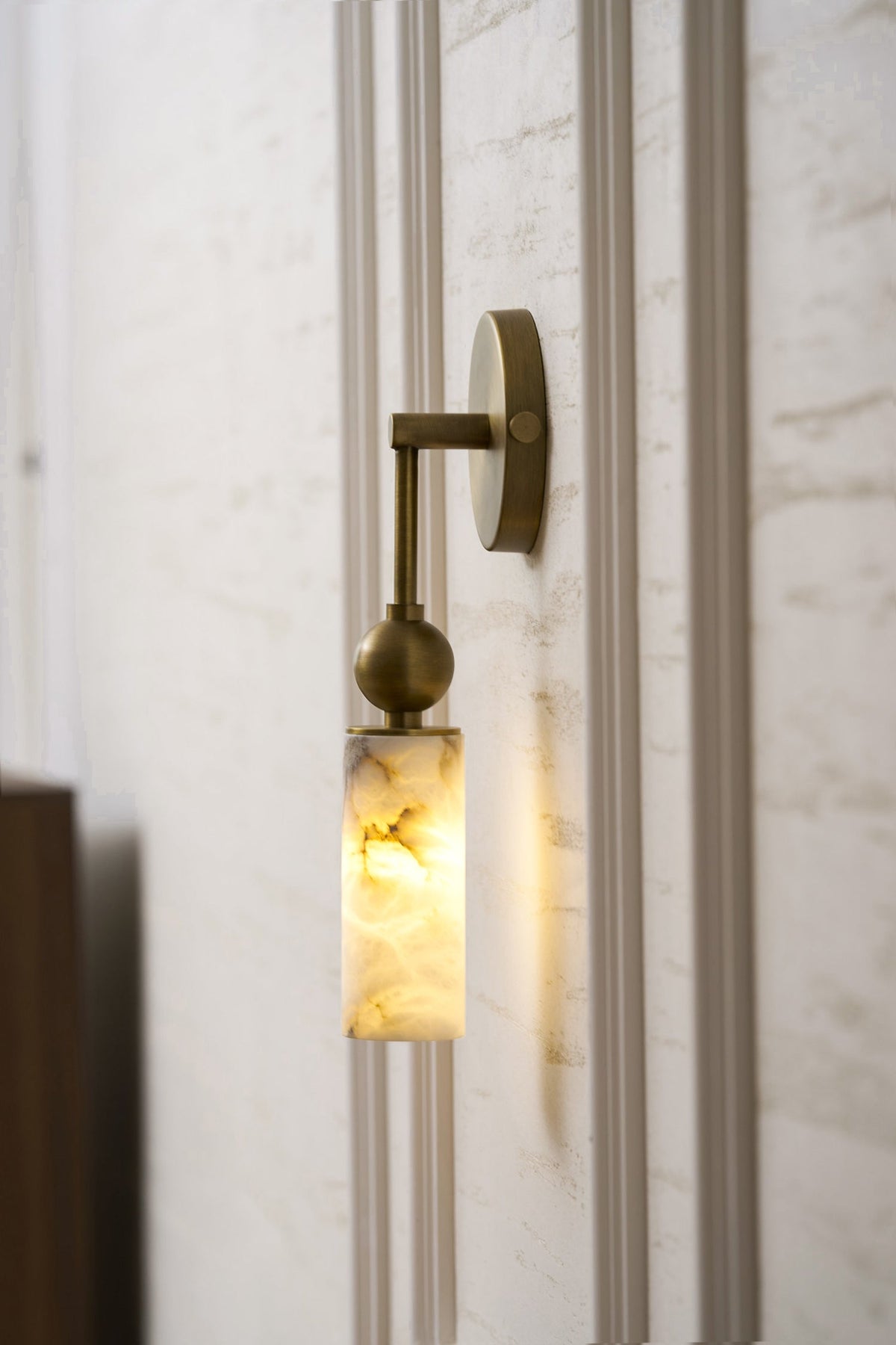 Harlin Sculptural Wall Lamp