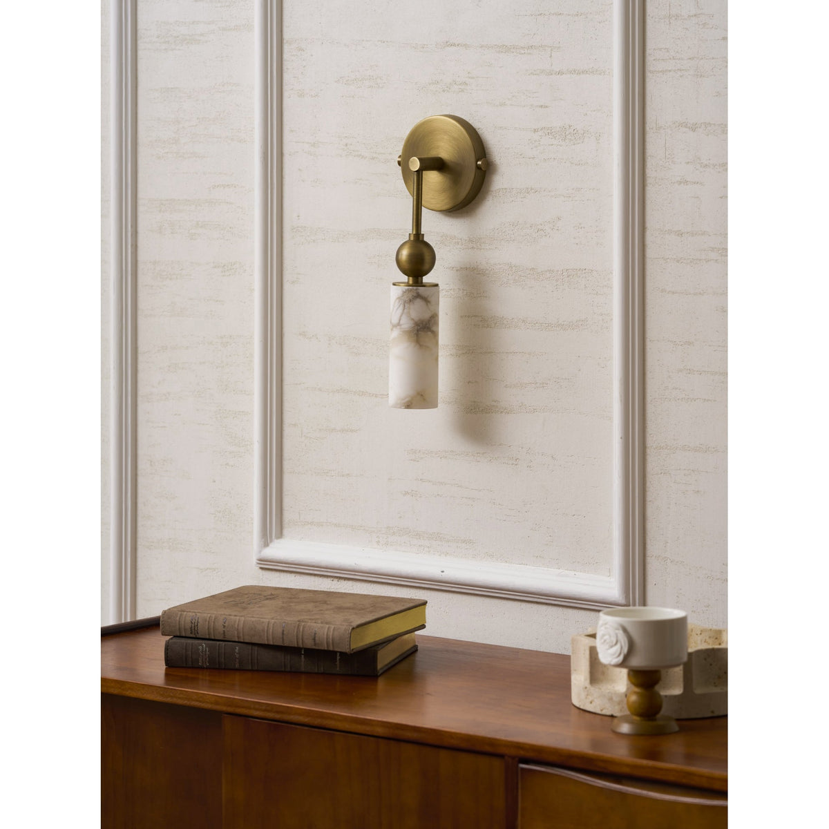 Harlin Sculptural Wall Lamp