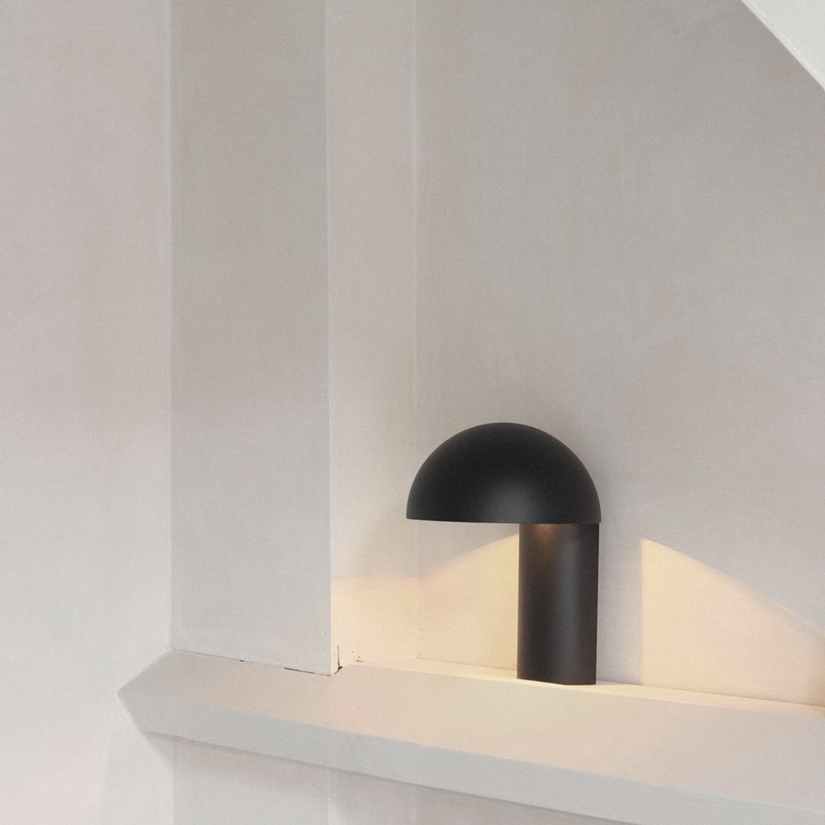 Leery Table Lamp