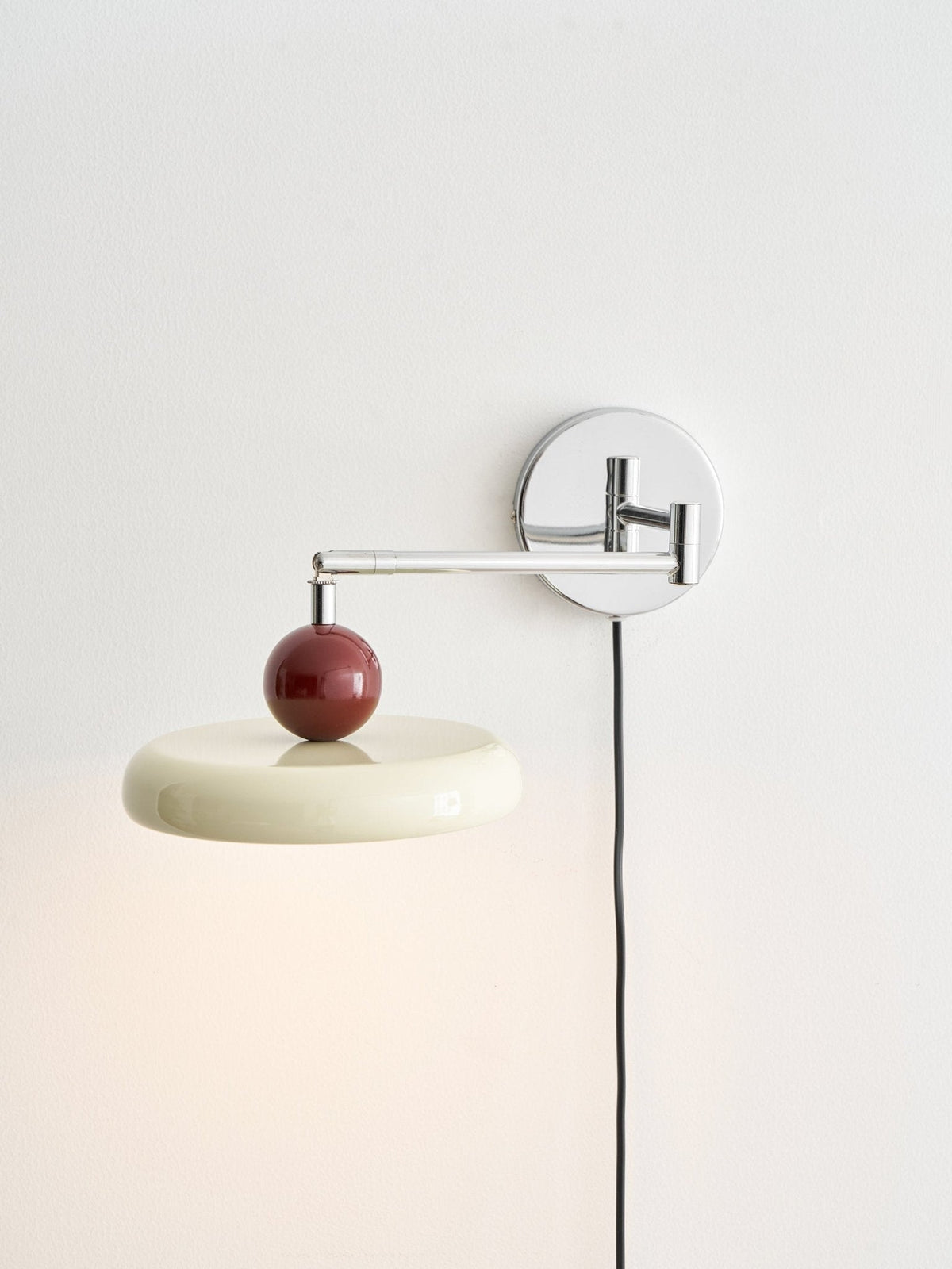 Lola Plug-In Disc Wall Light