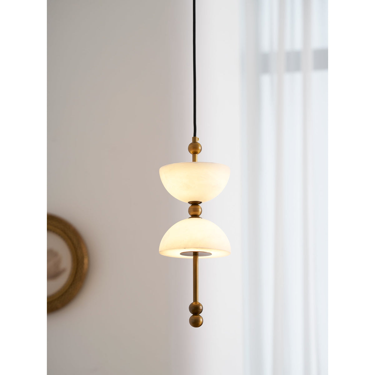 Lyra Alabaster Pendant Light