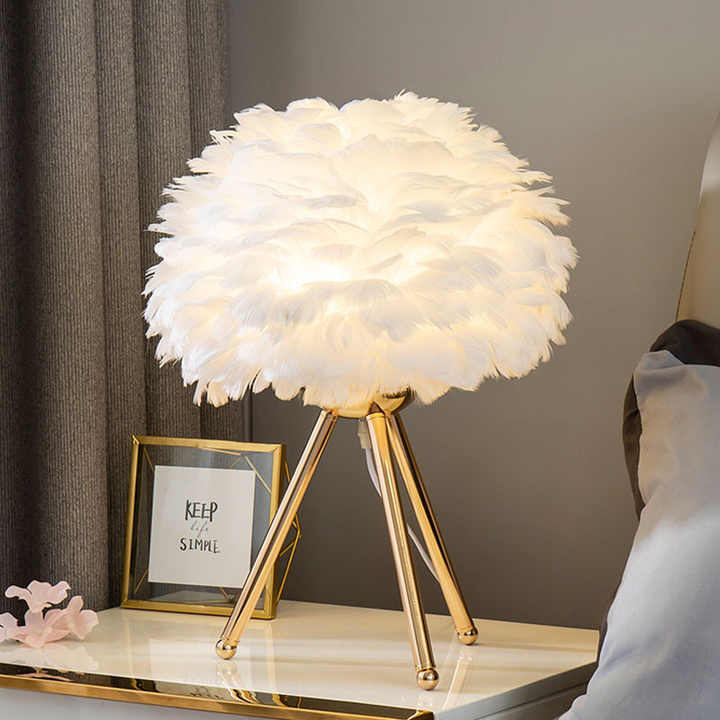 Feather Table Lamp – Dimmable LED Light