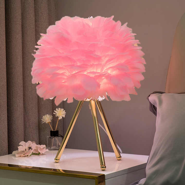 Feather Table Lamp – Dimmable LED Light