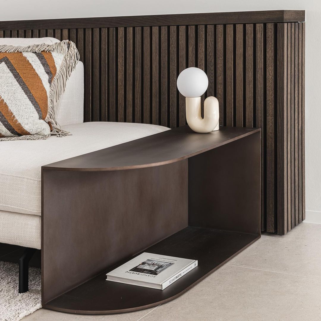 Neo Sculptural Table Lamp