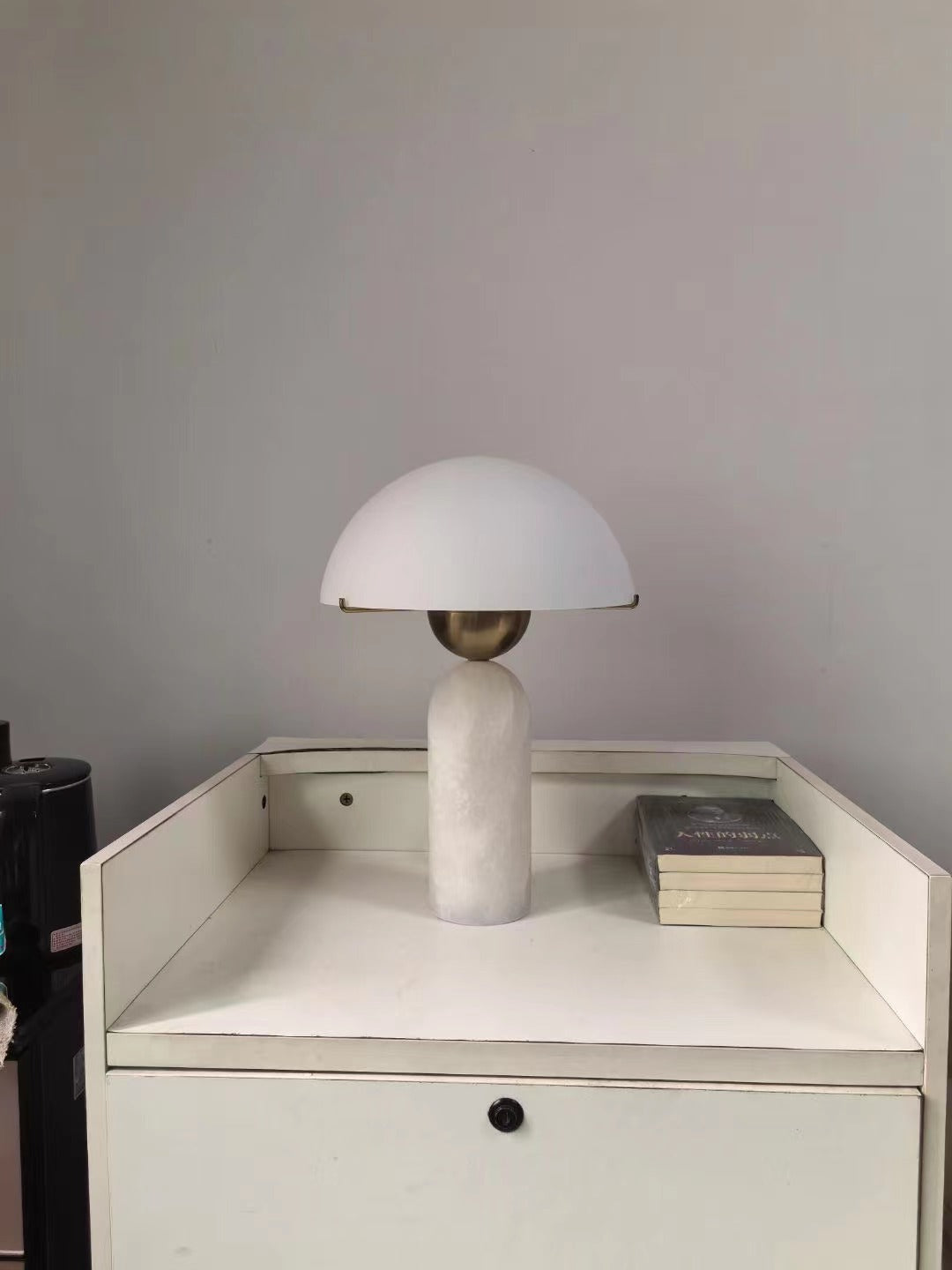 Peono Natural Stone Table Lamp