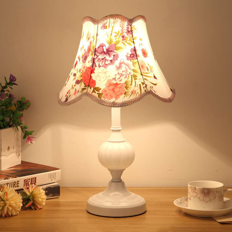 Nordic Floral Glass Table Lamp