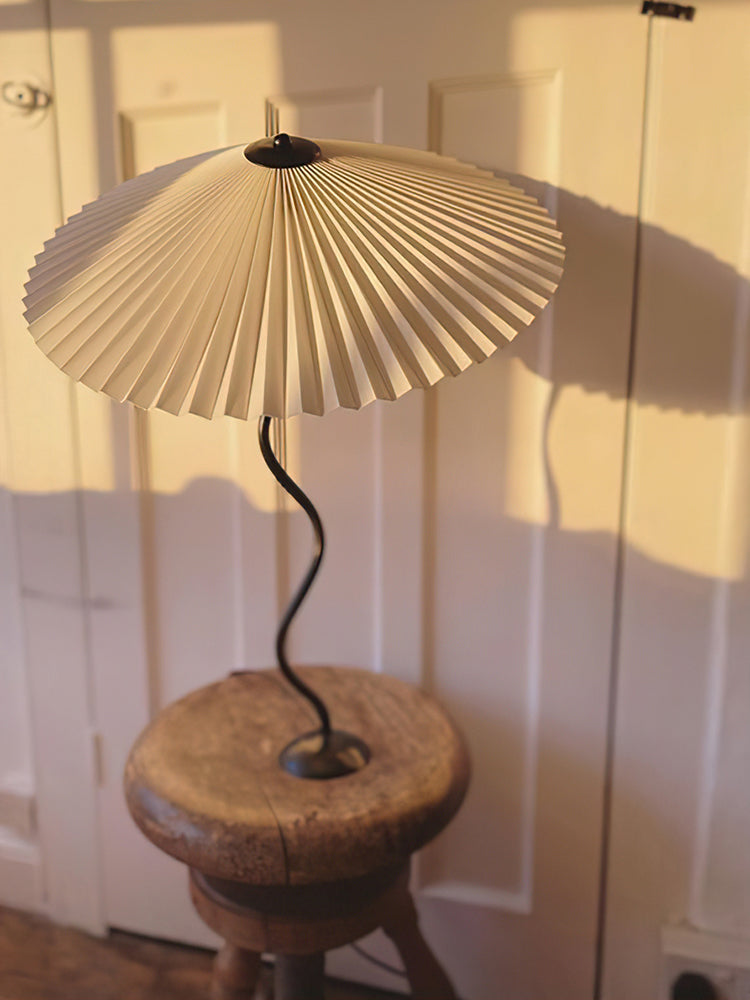Squiggle Pleated Table Lamp