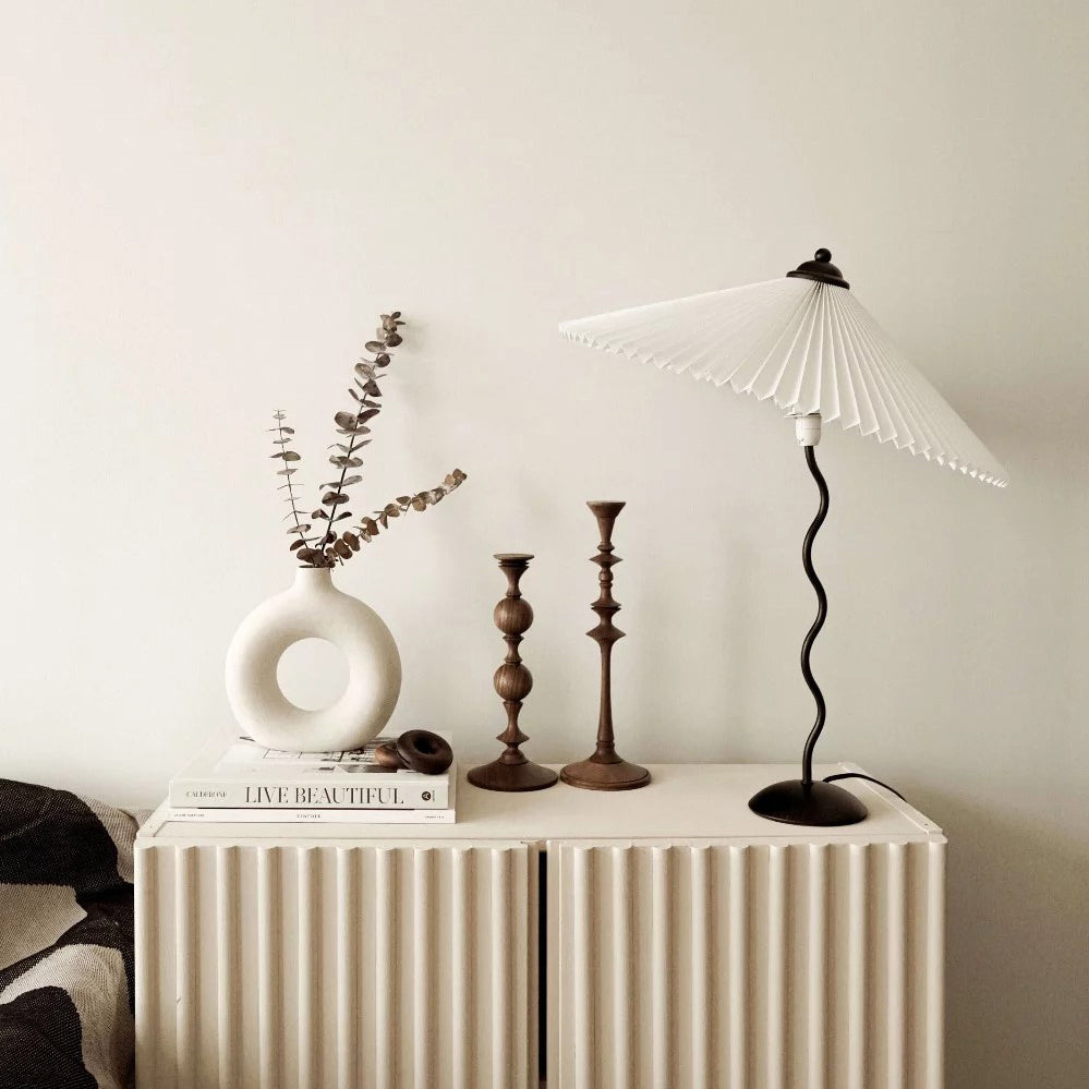 Squiggle Pleated Table Lamp