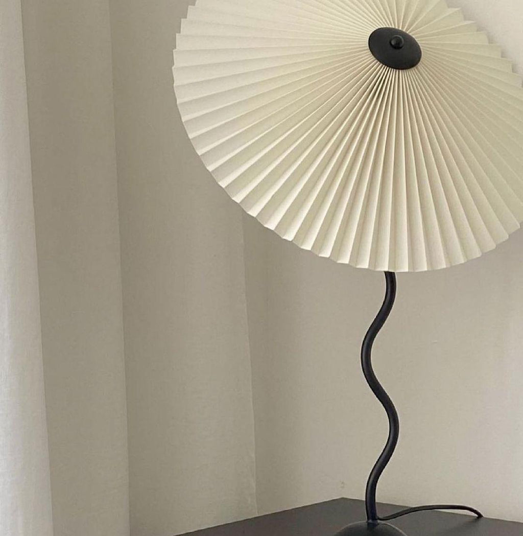 Squiggle Pleated Table Lamp