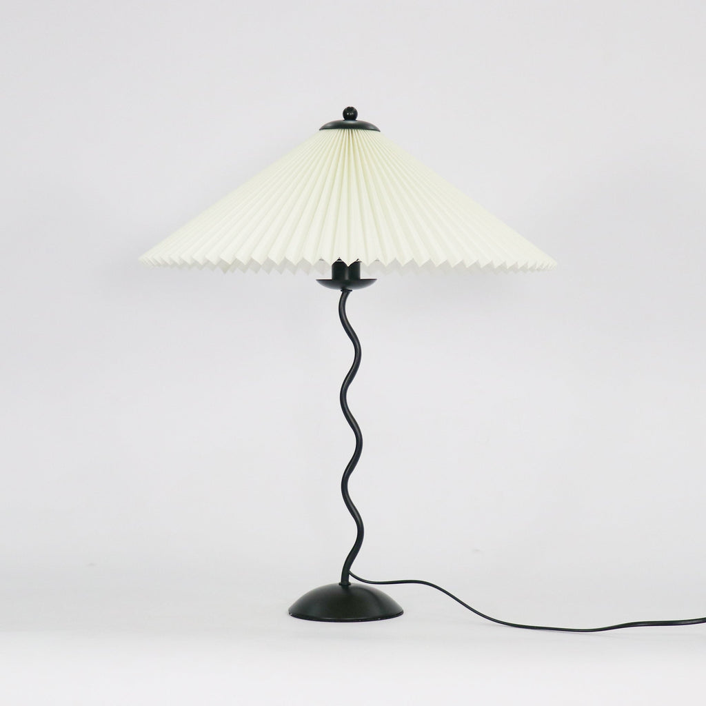 Squiggle Pleated Table Lamp