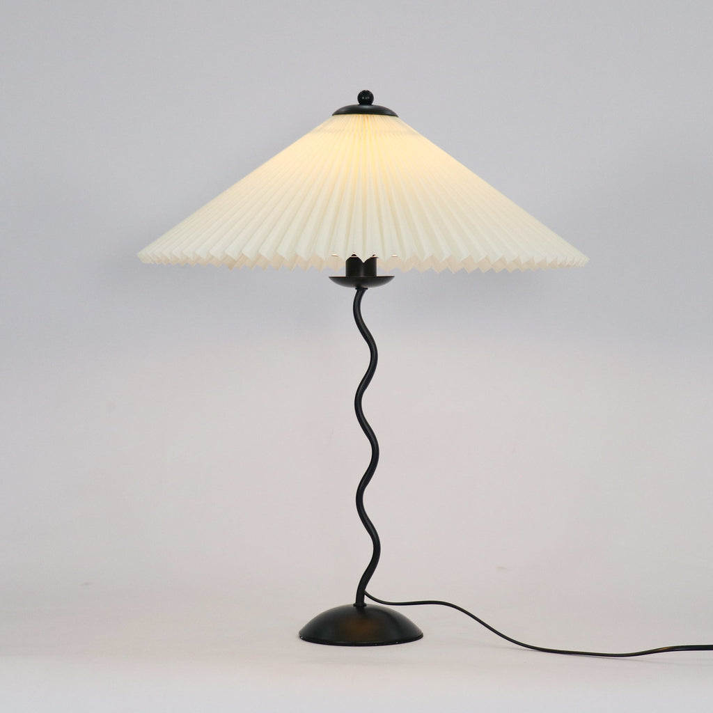 Squiggle Pleated Table Lamp