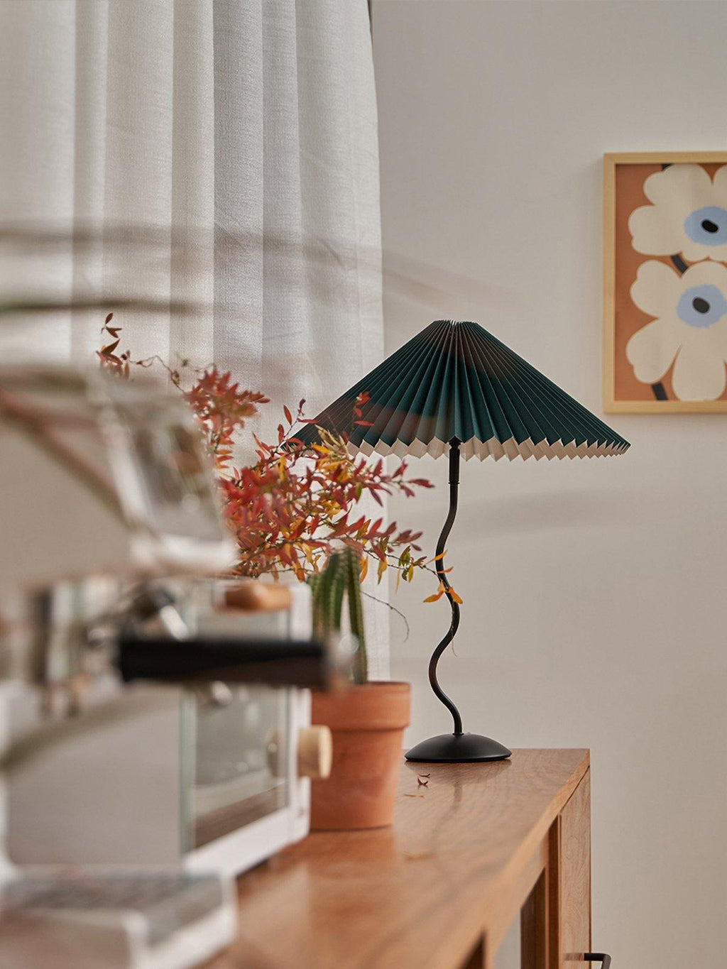 Squiggle Pleated Table Lamp